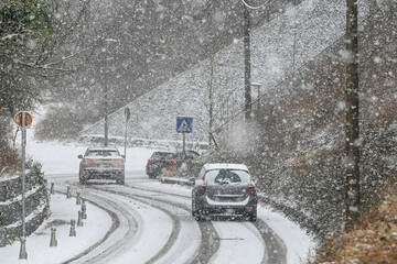 Poster - auto voiture circulation intemperie neige Belgique environnement