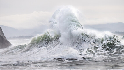 waves crashing