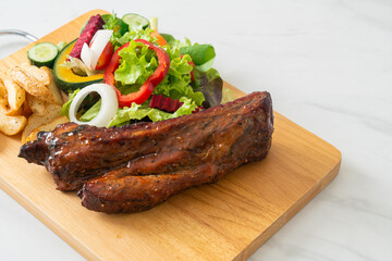 Poster - barbecue pork spare ribs with vegetables