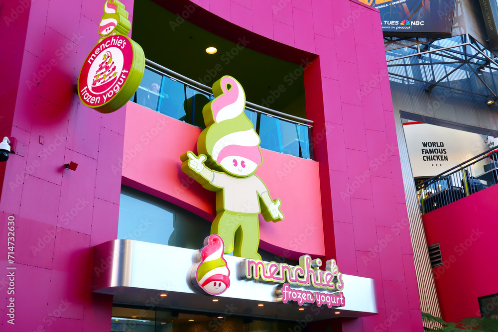 Universal City, Hollywood, California: Menchie's Frozen Yogurt. The ...