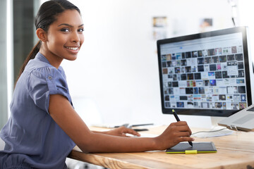 Canvas Print - Business, black woman or portrait and computer or screen by desk in office for creative design with smile. Designer, entrepreneur or person with technology or happy for project, research and planning