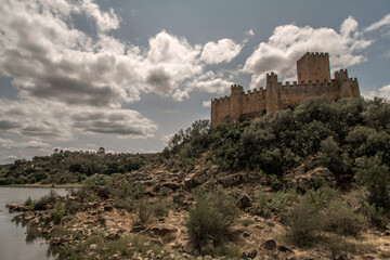 Wall Mural - Château d'Almourol sur le Tage à Vila Nova da Barquinha, Ribatejo, Portugal