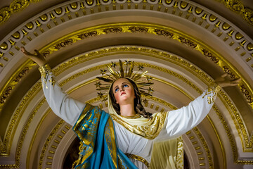 Wall Mural - Statue of Our Lady of the Assumption in Rabat Cathedral on the island of Gozo (Malta)