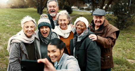 Poster - Nature, selfie and senior friends with woman while walking in outdoor garden for fresh air. Diversity, happy and group of elderly people in retirement taking picture with young female person in park.