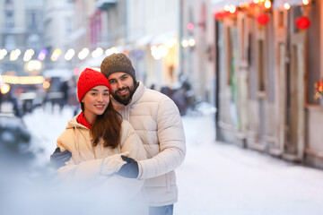 Poster - Lovely couple spending time together on city street