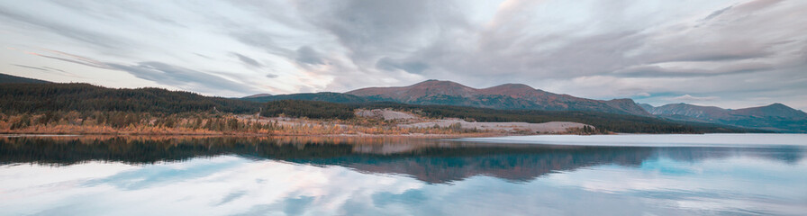 Wall Mural - Lake in Canada