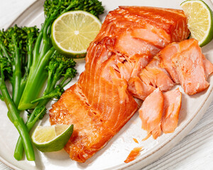 Canvas Print - hot smoked salmon with cooked broccoli and lime