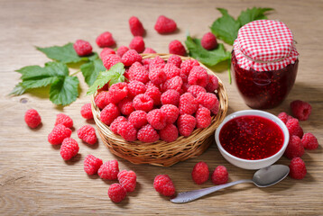 Wall Mural - Raspberry jam and fresh fruits