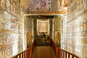 Canvas Print - View of a coffin in the tomb of Ramesses V and VI in the Valley of the Kings near Luxor, Egypt