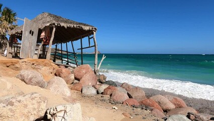 Wall Mural - Ocean waves in slow motion. Cabo Pulmo National Park, Mexico