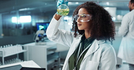 Aufkleber - Scientist, woman and chemical with laptop in laboratory for chemistry experiment, test sample and research. Science, person and liquid inspection for clinical analysis, expert investigation and study