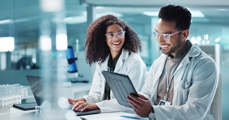 Wall Mural - Science, teamwork and laptop with laughing in laboratory for communication, pharmaceutical review or planning. Employees, collaboration and technology for research, discussion and digital analysis