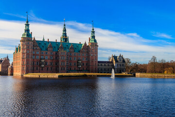 Wall Mural - View of Frederiksborg castle in Hillerod, Denmark