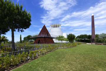 Wall Mural - Poets Park pyramid, poesy temple and temple obelisk, Oeiras, Lisbon municipality, Portugal