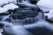 凍れる川