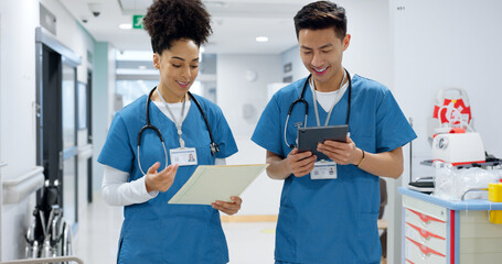 Wall Mural - Hospital, nurse and people with tablet in discussion with analysis of results and health report in clinic. Healthcare, teamwork and medical students with tech for diagnosis, research or collaboration