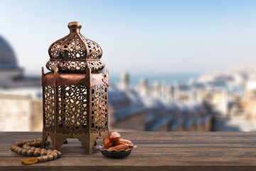 Canvas Print - Ornamental Arabic old lantern, Ramadan Kareem.