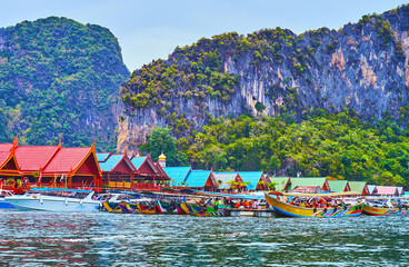 Canvas Print - The stilt houses of Ko Panyi village at the foot of the rock, Thailand