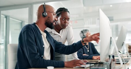 Fototapete - Manager, training and man in call center office learning with mentor for advice in technical support on computer. African, employees and question for coaching, collaboration or help on tech project