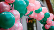 arco com balões rosa e verdes tema aniversário de menina 