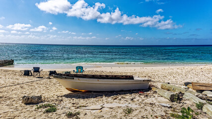 Canvas Print - Old Boat on Grand Turk Beach