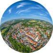 Die niederbayerische Stadt Landau an der Isar im Luftbild