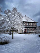 historisches Fachwerkhaus in Suhl im Winter