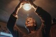 Portrait d'une vieille femme qui change une ampoule » IA générative