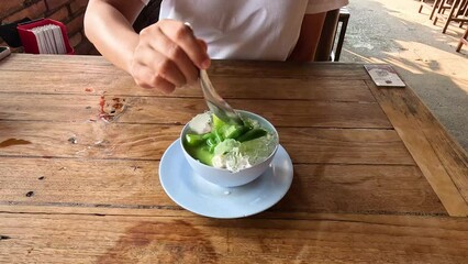 Poster - Preparing a Shaved Ice Dessert