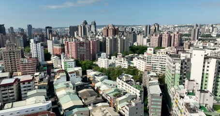 Canvas Print - Taipei city downtown