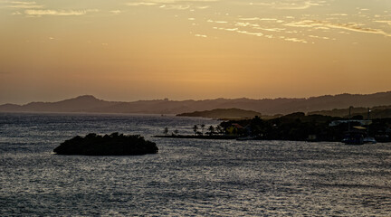 Canvas Print - Sunset Over Sea in Roatan Honduras