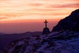 Fototapeta Krajobraz - sunrise on the mountain, Caraiman Chalet, Bucegi Mountains, Romania