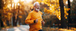 健康のためにジョギングをするシニア男性