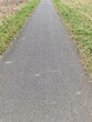 Geh- und Radweg aus Asphalt