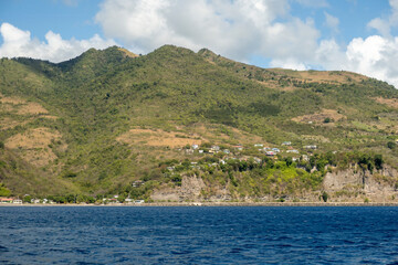 Wall Mural - The remote coastline of the Caribbean island of Dominica