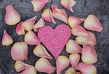 Fototapeta Panele - sugar heart in petals 