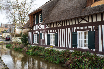 Wall Mural - Old half-timbered house in the town of Veules-les-Roses in Normandy in France