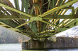 Die Stahl Fachwerkbrücke in Essen Kettwig über die Ruhr von unten gesehen