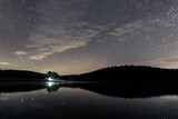 Fototapeta Krajobraz - Stars In the lake