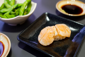 Canvas Print - Scallop sushi on the sushi plate