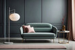 Mailänder Design-Wohnzimmer mit stilvollem grünem Sofa und moderner Beleuchtung