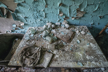 Canvas Print - Hospital in Pripyat ghost city in Chernobyl Exclusion Zone, Ukraine