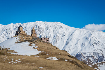 Canvas Print - Tsminda Sameba - Trinity Church in Gergeti village near Stepantsminda in Georgia