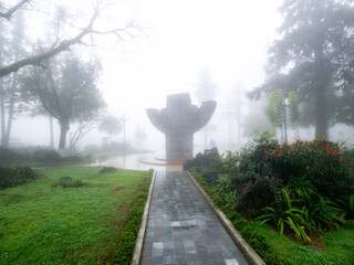 ho chi minh friendship monument in sapa central park