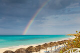 Fototapeta Tęcza - Piękna piaszczysta plaża, widok na ocean, wyspa Kuba