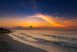 Fototapeta Do pokoju - Zachód słońca, plaża i widok na ocean, krajobraz,