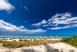 Fototapeta Do pokoju - Piękna piaszczysta plaża, widok na ocean, wyspa Kuba