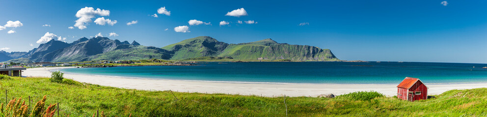 Wall Mural - Rambergstranda auf den Lofoten in Norwegen