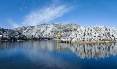 Canvas Print - Lushan mountain landscape in winter