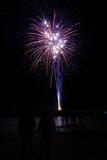 Fototapeta Miasto - Insel Usedom, Feuerwerk am Strand und auf der Seebrücke